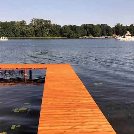Apartment Ferienwohnung Auf Traumhaften Wassergrundstuck *